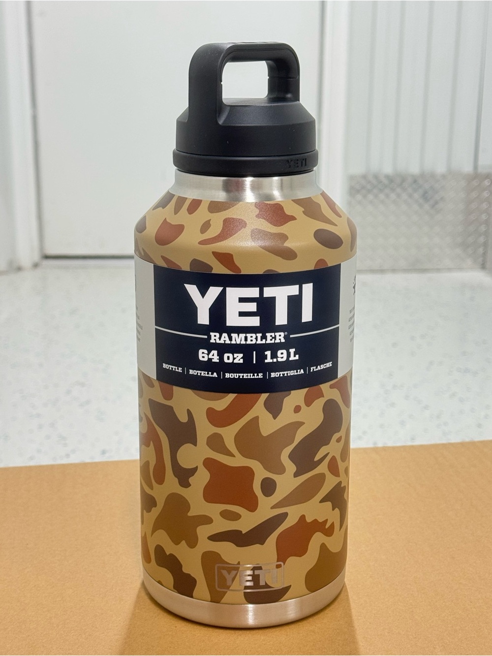 YETI Rambler 64oz Wetlands Camo | New With Tags
